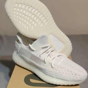 Yeezy 350 V2 Bone